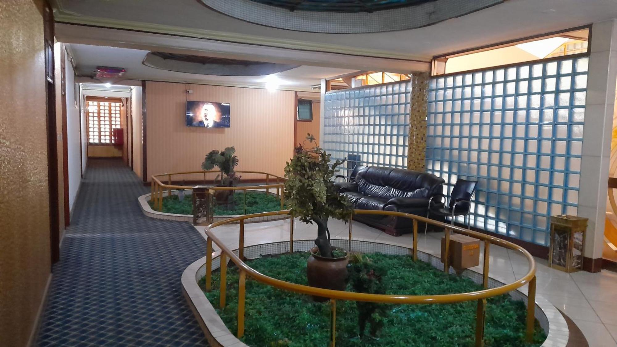 New Jbk Hotel Кампала Экстерьер фото