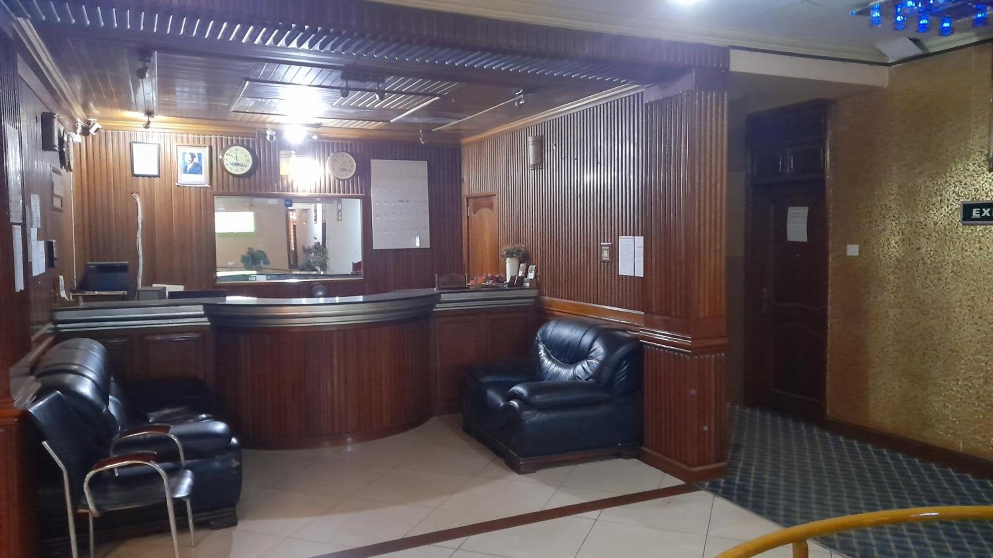 New Jbk Hotel Кампала Экстерьер фото