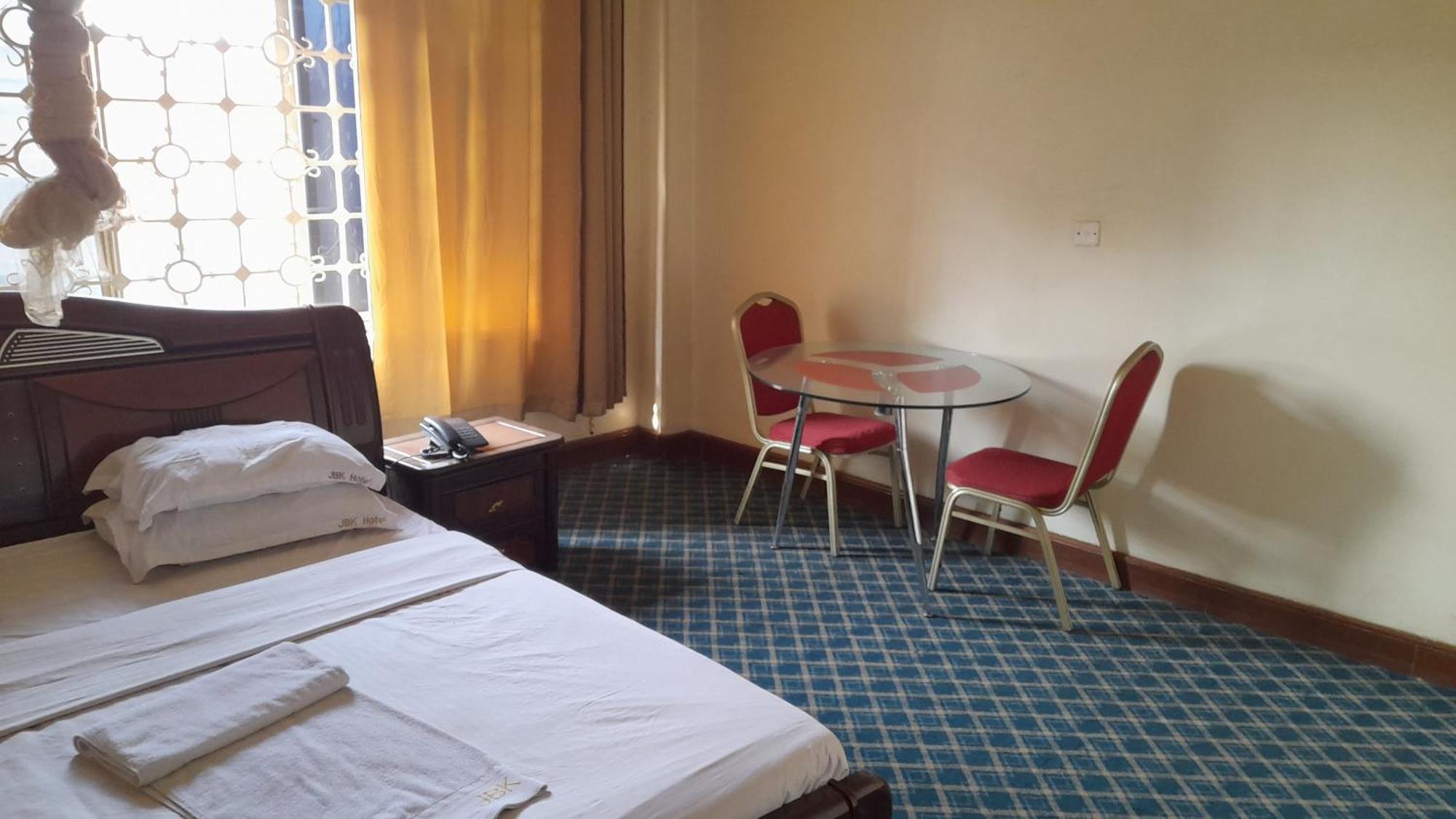 New Jbk Hotel Кампала Экстерьер фото