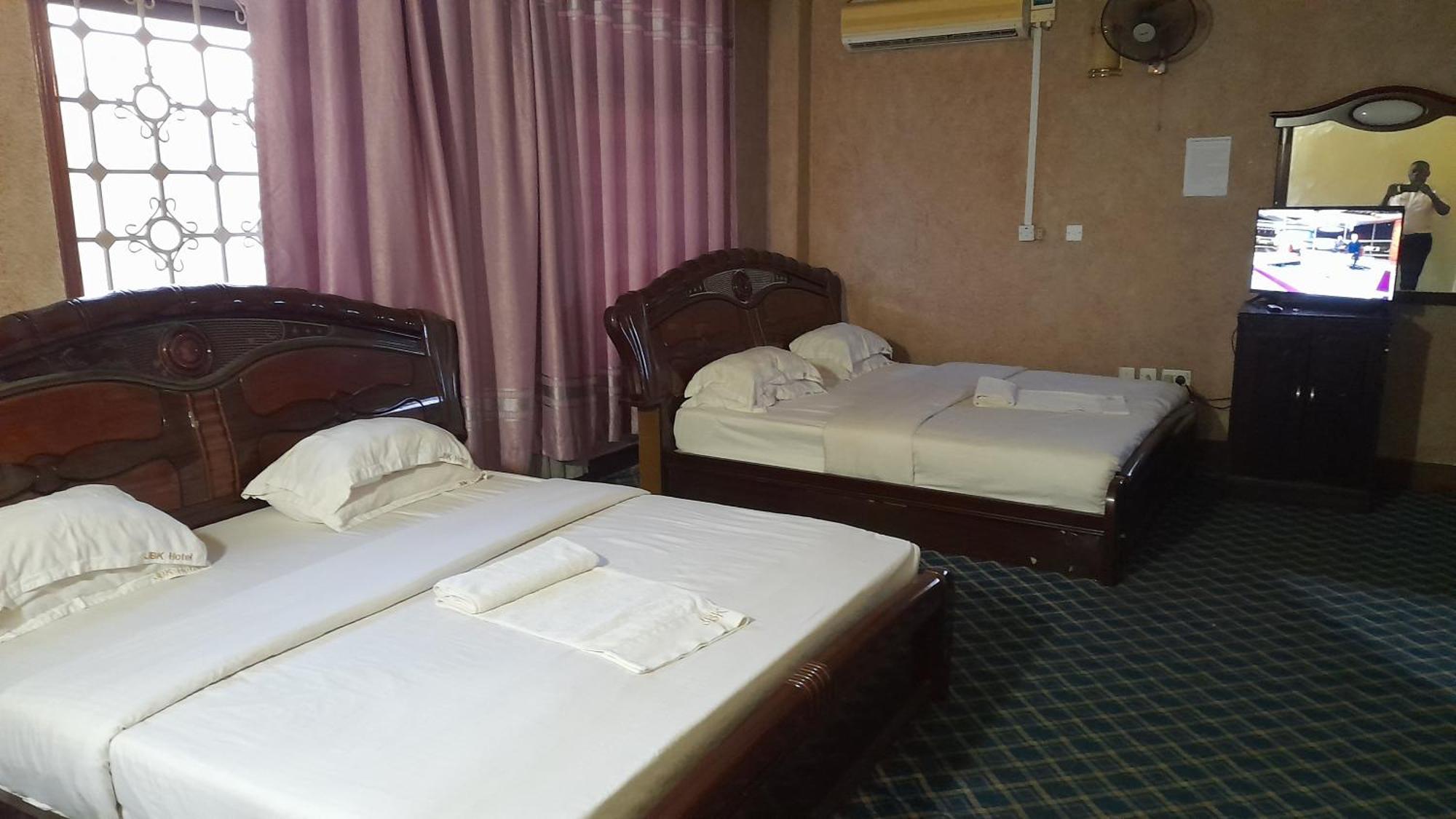 New Jbk Hotel Кампала Экстерьер фото