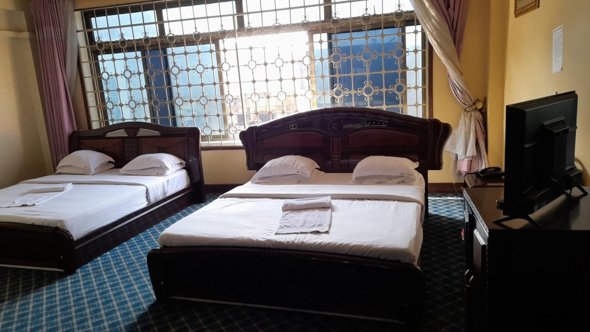 New Jbk Hotel Кампала Экстерьер фото