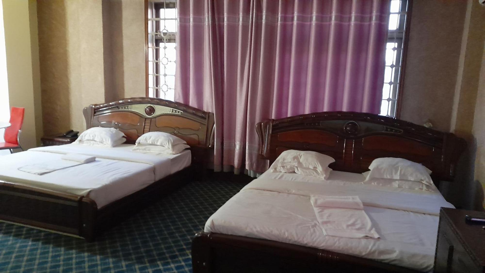 New Jbk Hotel Кампала Экстерьер фото