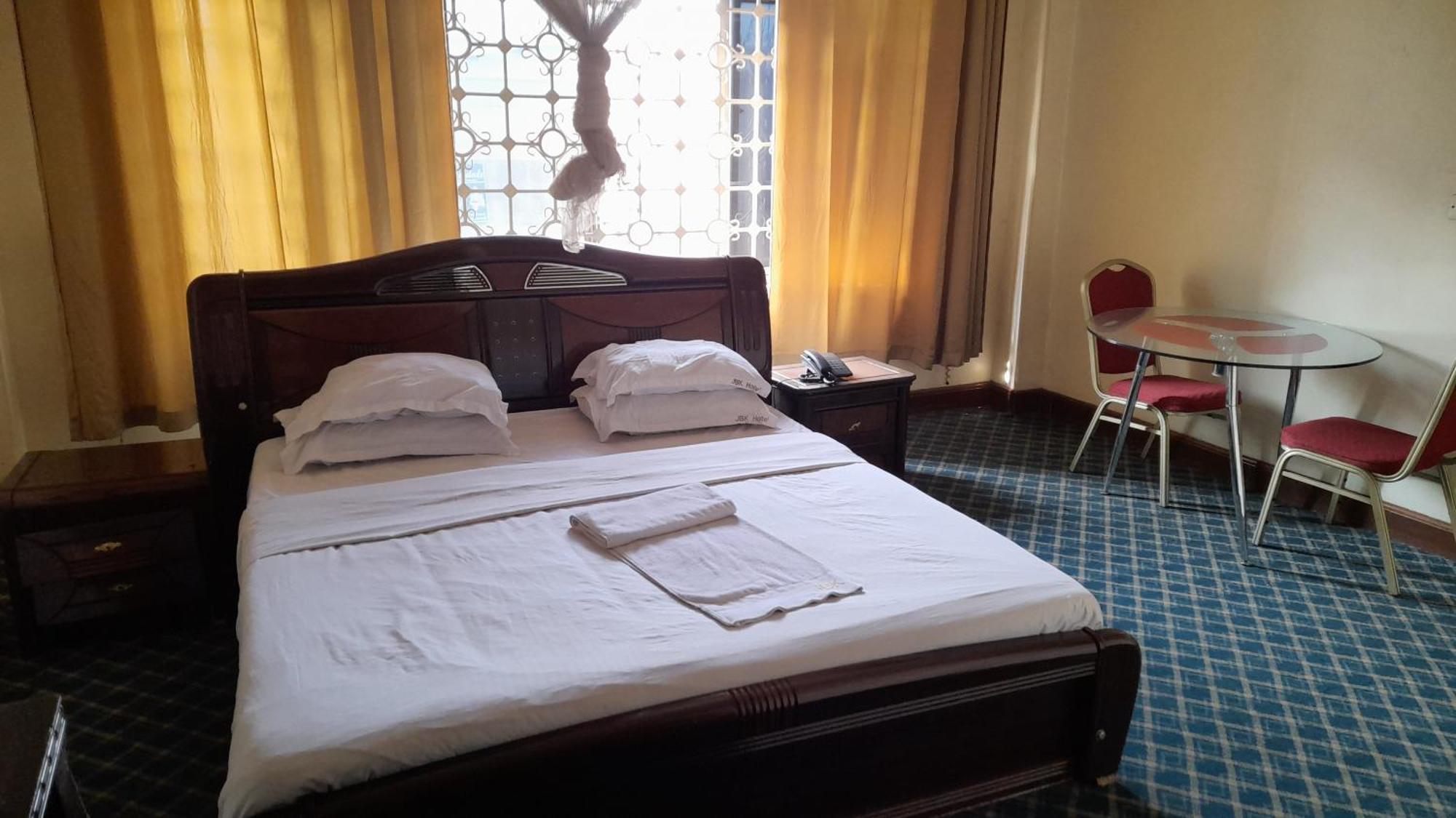 New Jbk Hotel Кампала Экстерьер фото