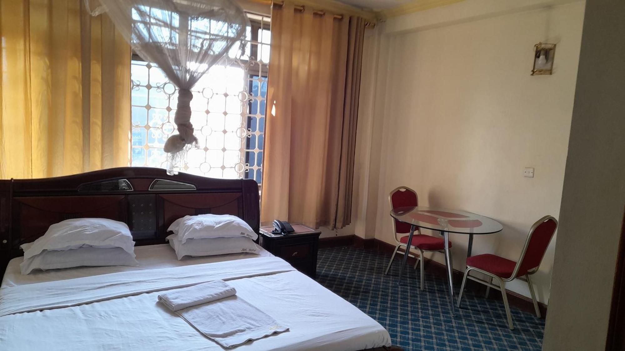 New Jbk Hotel Кампала Экстерьер фото
